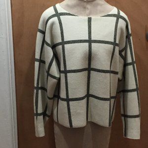 Few Moda Cream and Black Window Pane Round Neck Knit Sweater sz L